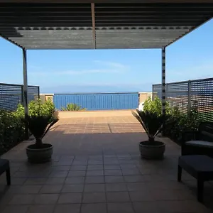 https://adosado-con-vistas-al-mar-y-piscina-comunitaria.in-canary-islands.com